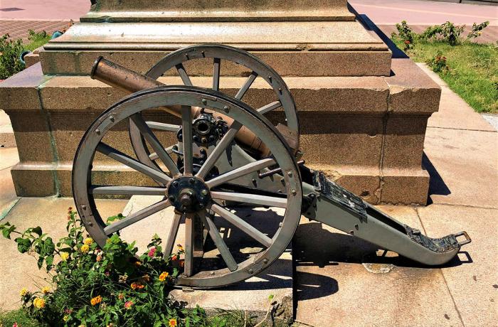 Monumento alla Batteria Masotto