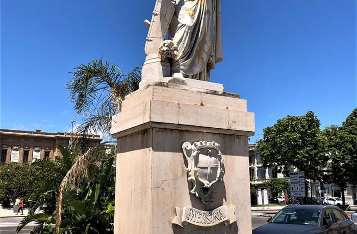 La statua della “Tyche” di Messina