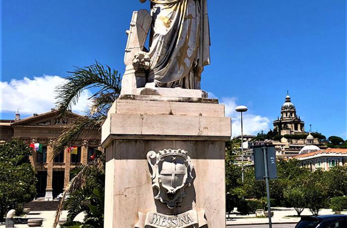 La statua della “Tyche” di Messina