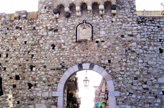 Taormina, la Perla dello Jonio