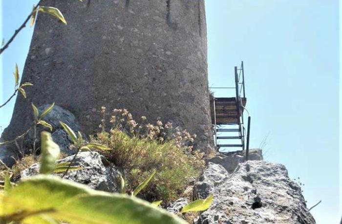 Andar per Castelli nei Peloritani 