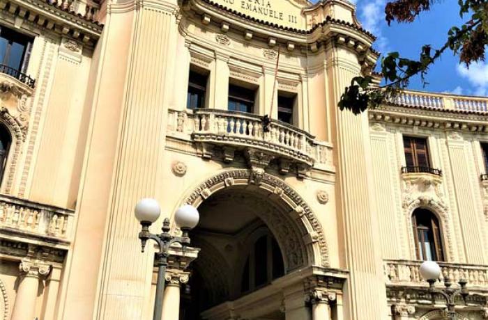 Passeggiata per il Centro Storico di Messina, a piedi e in carrozza