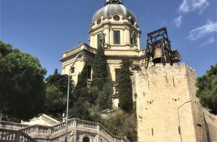 Passeggiata per il Centro Storico di Messina, a piedi e in carrozza