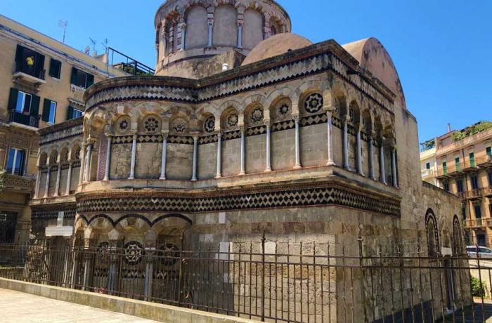 Passeggiata per il Centro Storico di Messina, a piedi e in carrozza