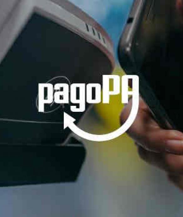 logo pagopa su immagine pagamento tramite nfc