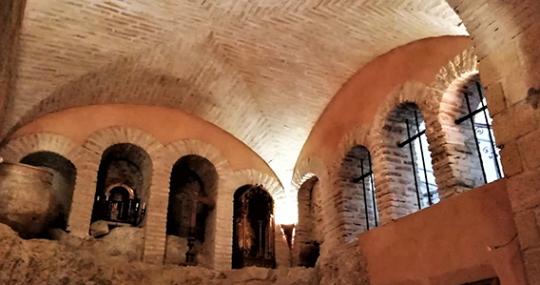 Il chiostro medievale