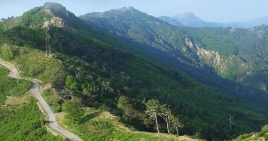 Il sentiero dei due mari: trekking ad anello (15,2 km)